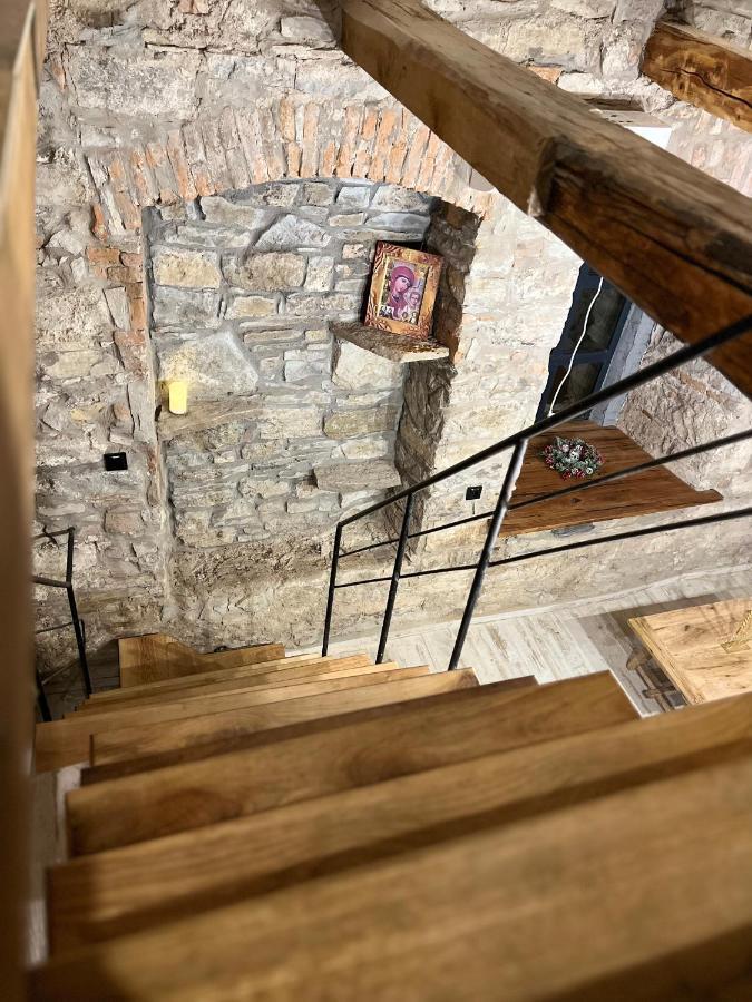 Luxury Live Apartment Kamianets Podilskyi Bagian luar foto