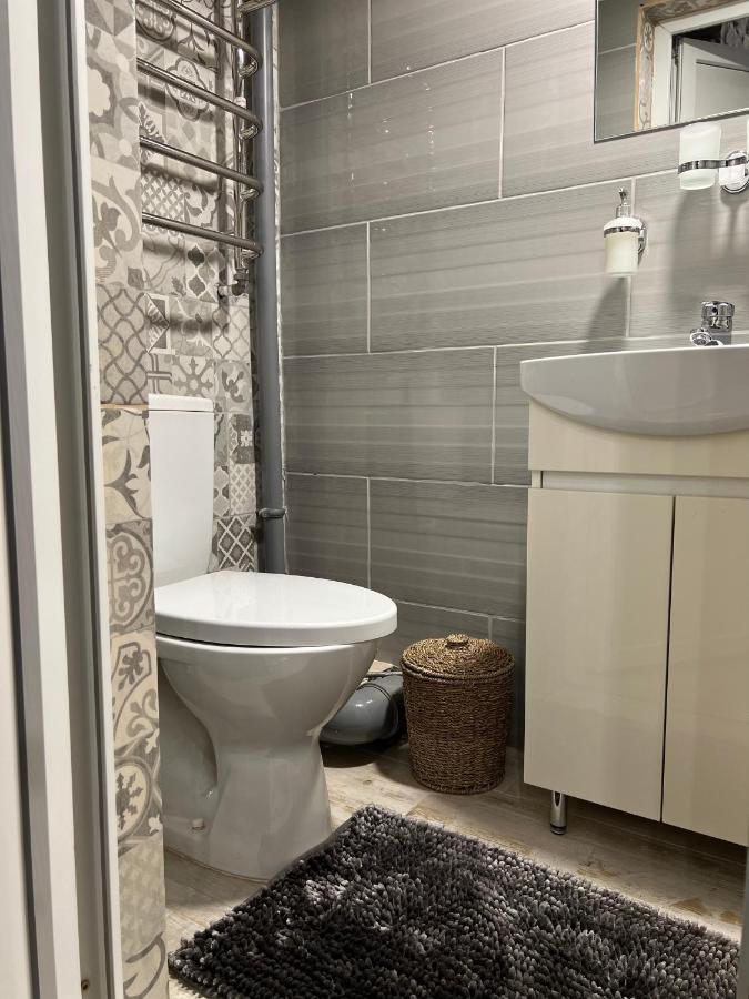 Luxury Live Apartment Kamianets Podilskyi Bagian luar foto