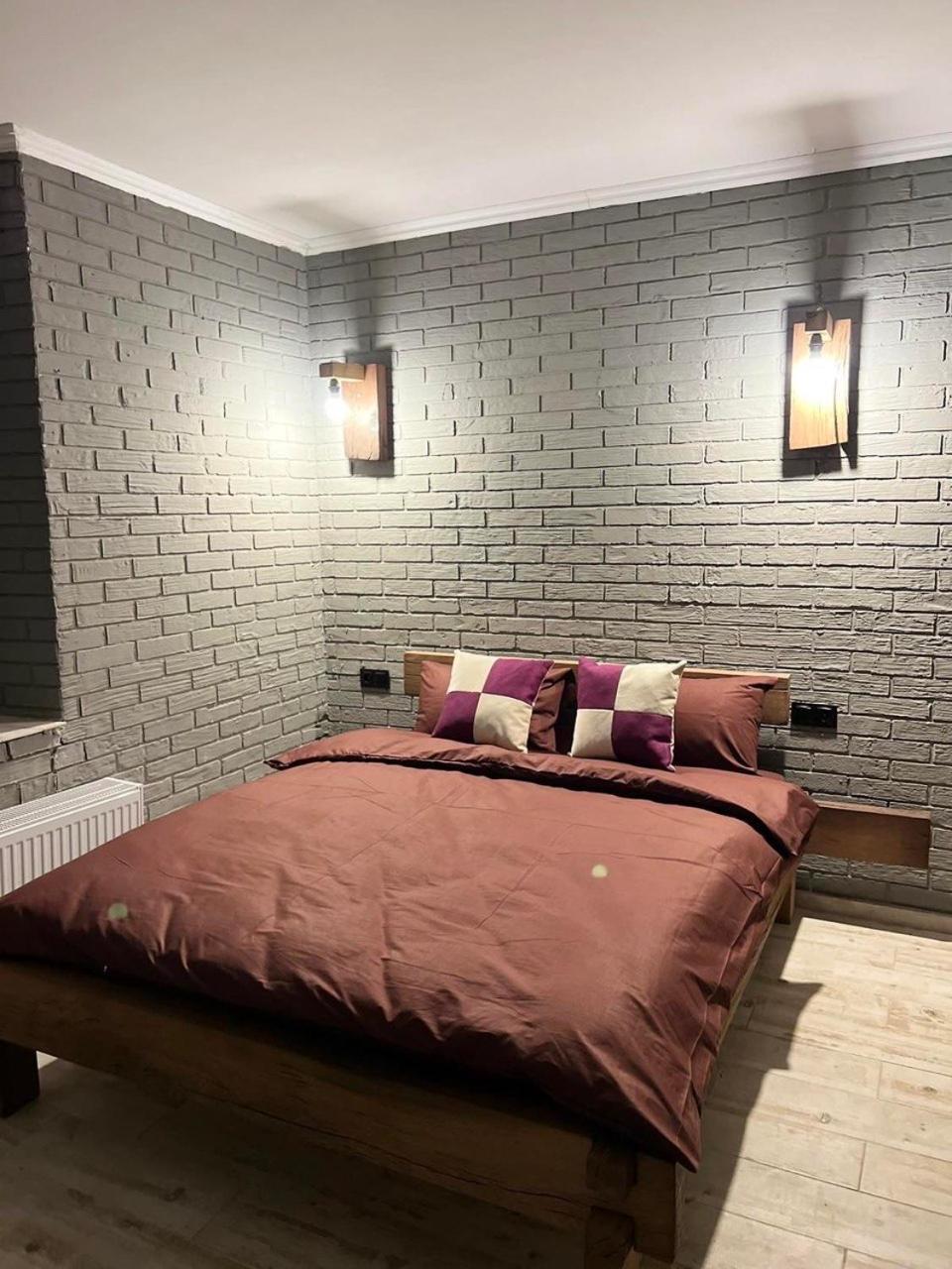 Luxury Live Apartment Kamianets Podilskyi Bagian luar foto